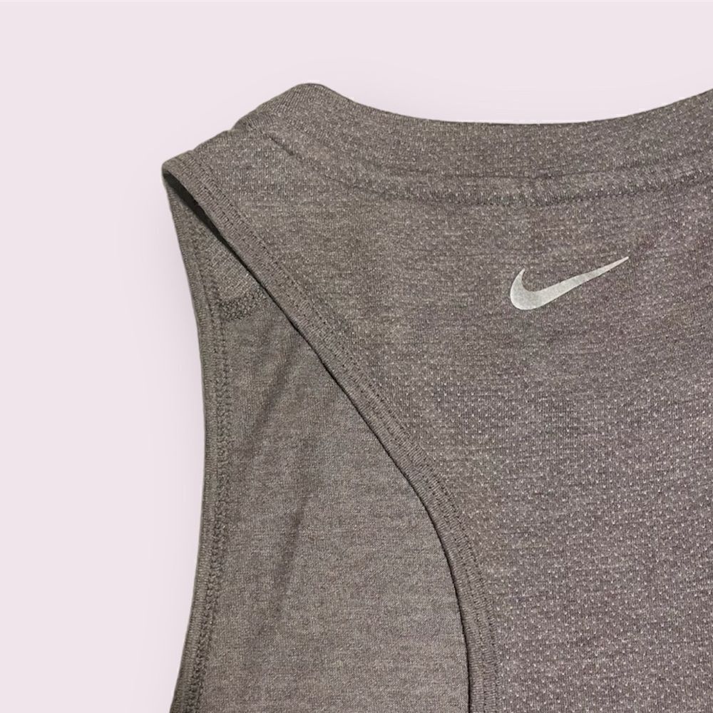 Nike Running Miler Dri-Fit Tank Size Extra Small - Picture 2 of 4